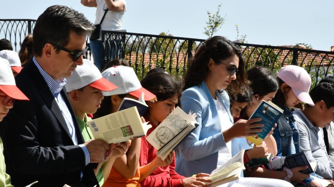 HAYATIN ANLAMI KİTAP: ALAÇATI OT FESTİVALİ'NDE 